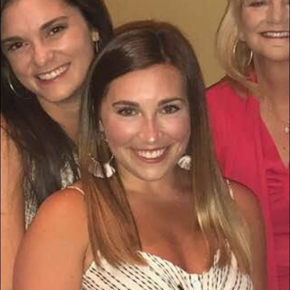 Meet your Posher, Mary neal - Picture 1 of 1